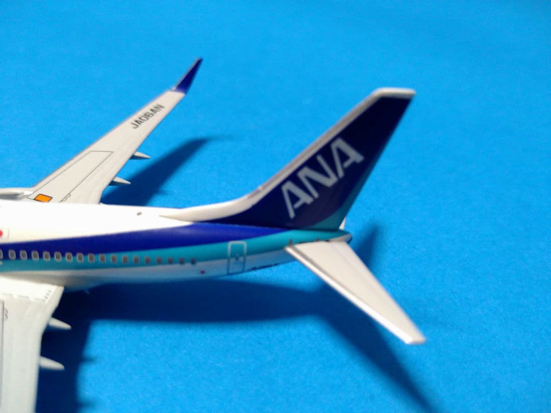 ANA全日空 BOEING737-700 JA06AN 1/400 特別塗装機