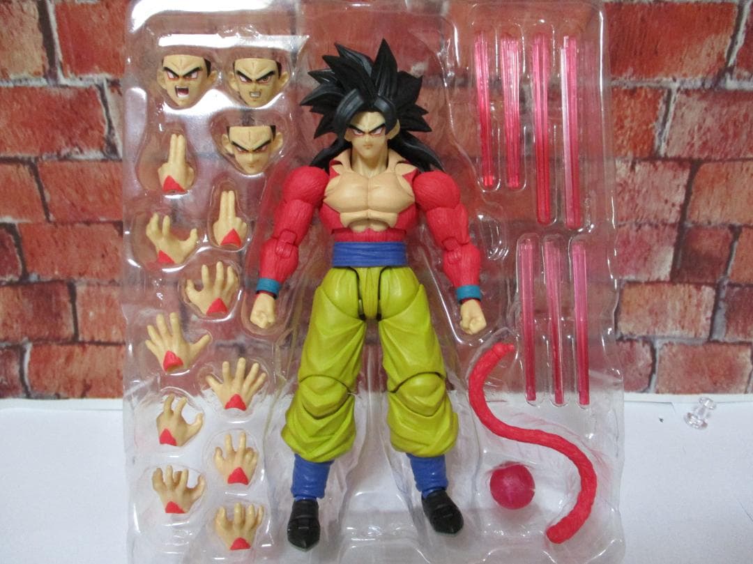 S.H.Figuarts フィギュアーツ スーパーサイヤ人４ 孫悟空