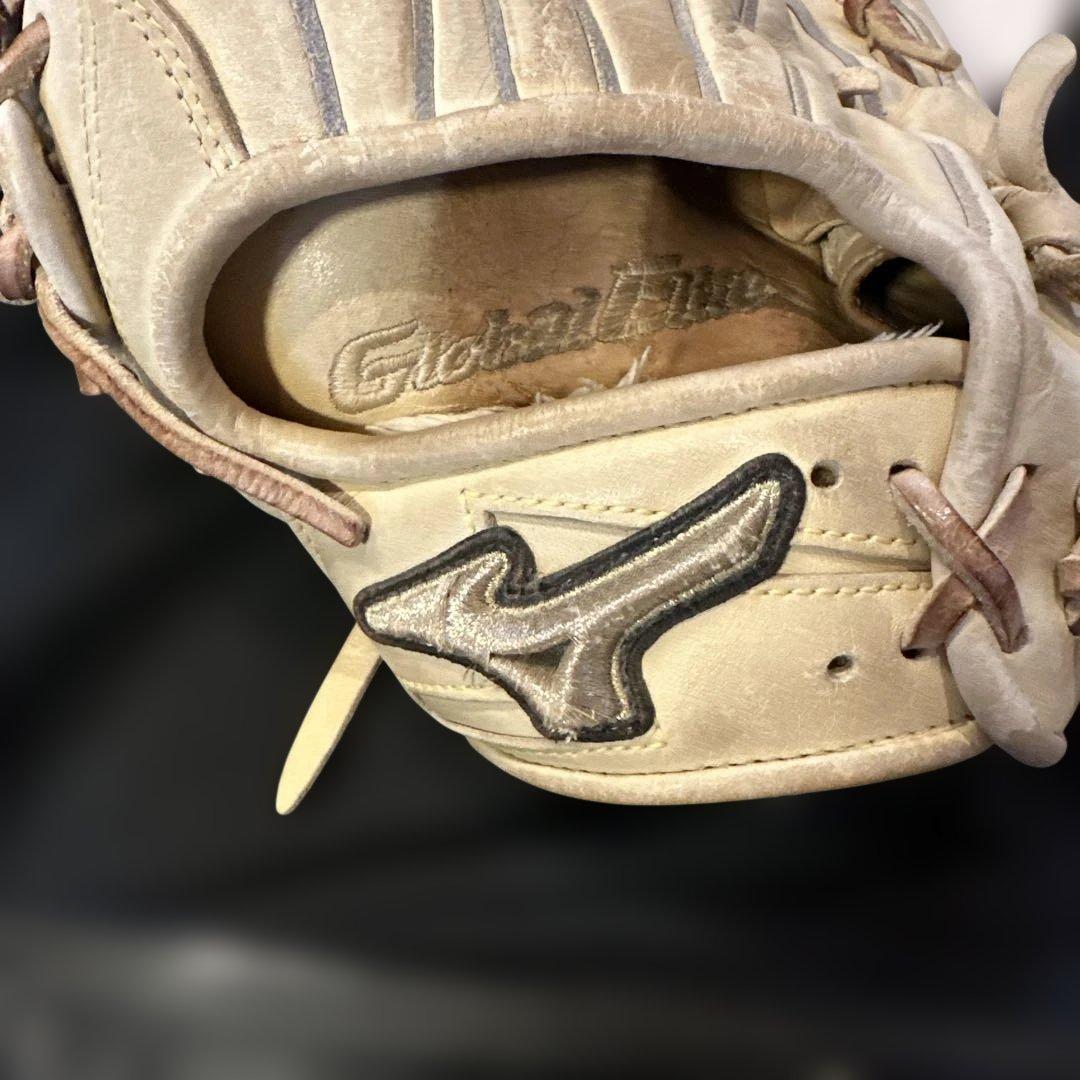 Mizuno Global Elite 軟式グローブ　左利き用