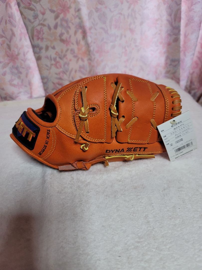 新品 ZETT ゼット 軟式用 投手モデル 右投げ用 グローブ