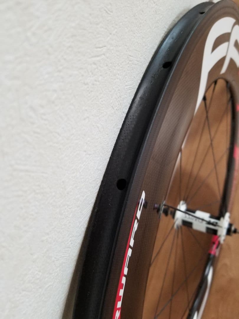DNA FFWD F9R カーボン ホイール&タイヤ貼り付け 全て込み