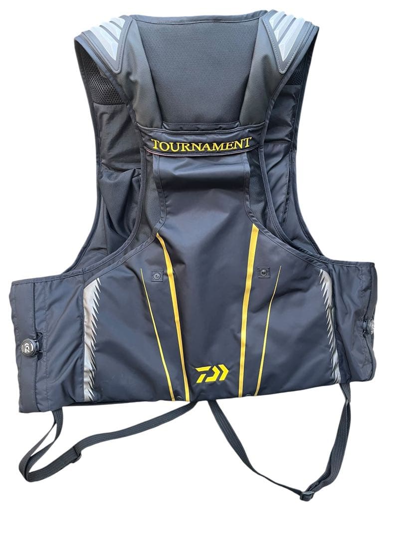 【美品】Daiwa トーナメント ライフジャケット