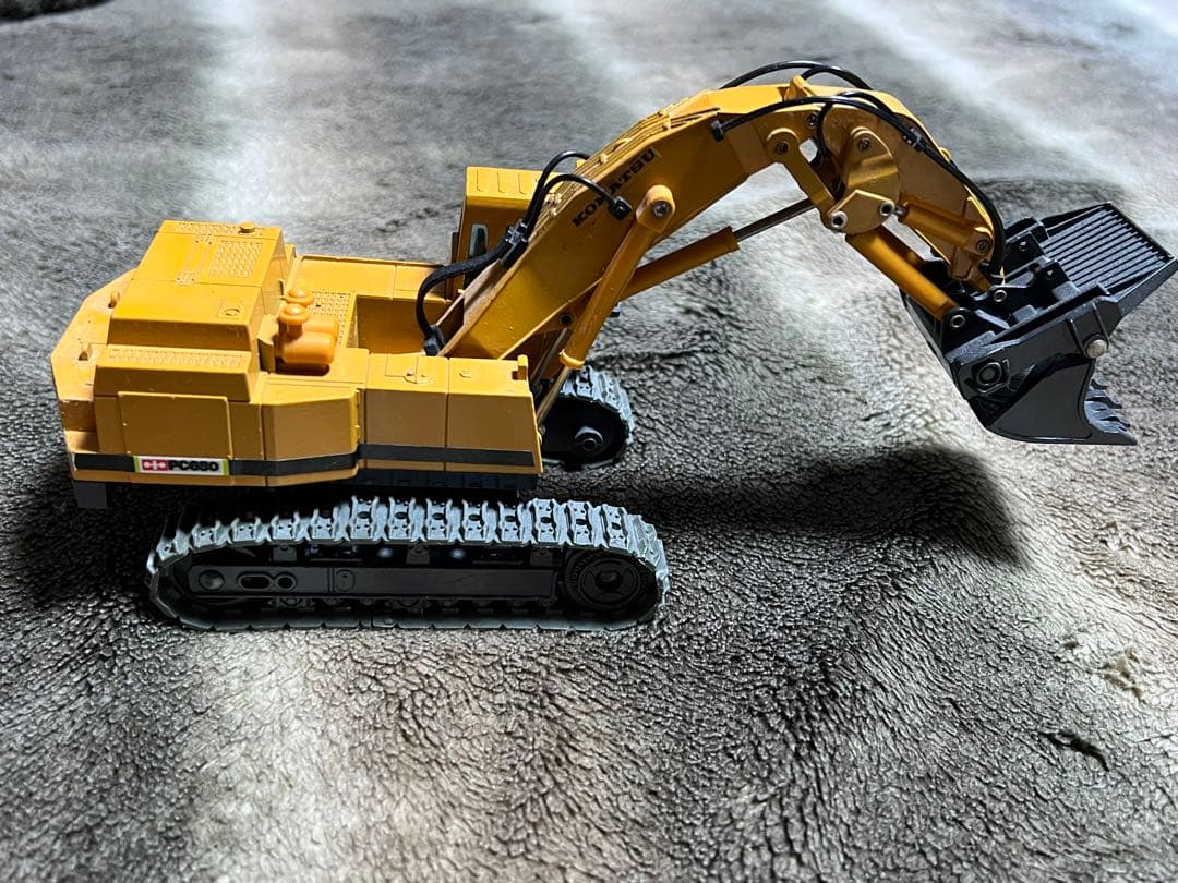 KOMATSU 建設機械　PC650 LOADING SHOVEL 重機ユンボ