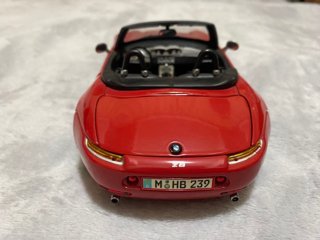 ミニカー Maisto  Z8 1/18