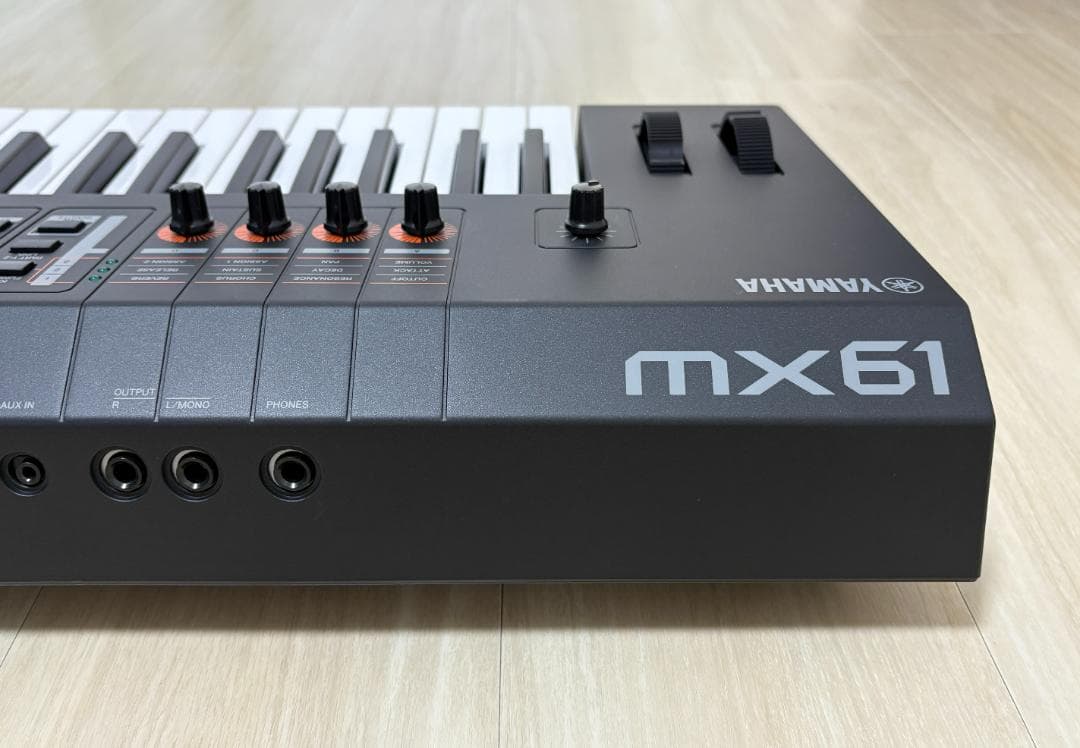 Yamaha MX61 シンセサイザー 61鍵
