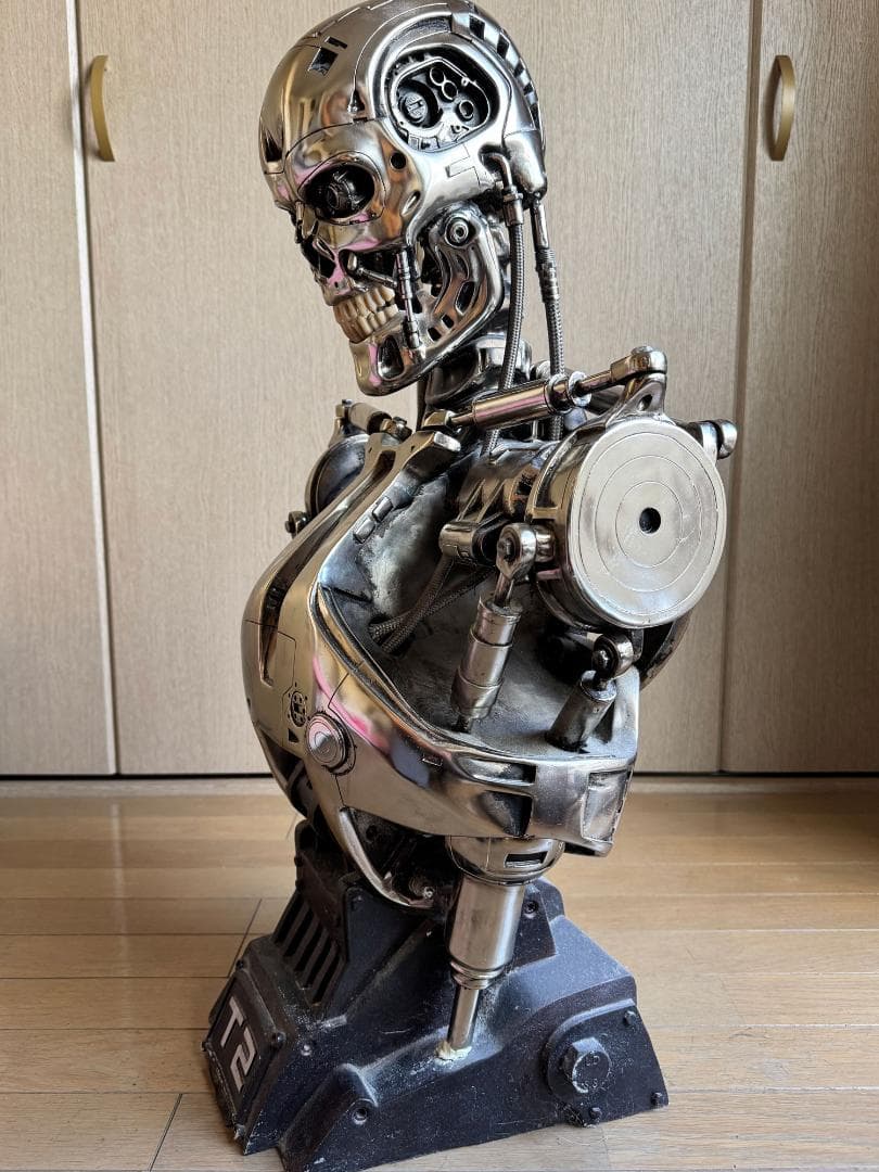 オカルィマ ターミネーター2 T-800 1/1スケール ライフサイズ バスト
