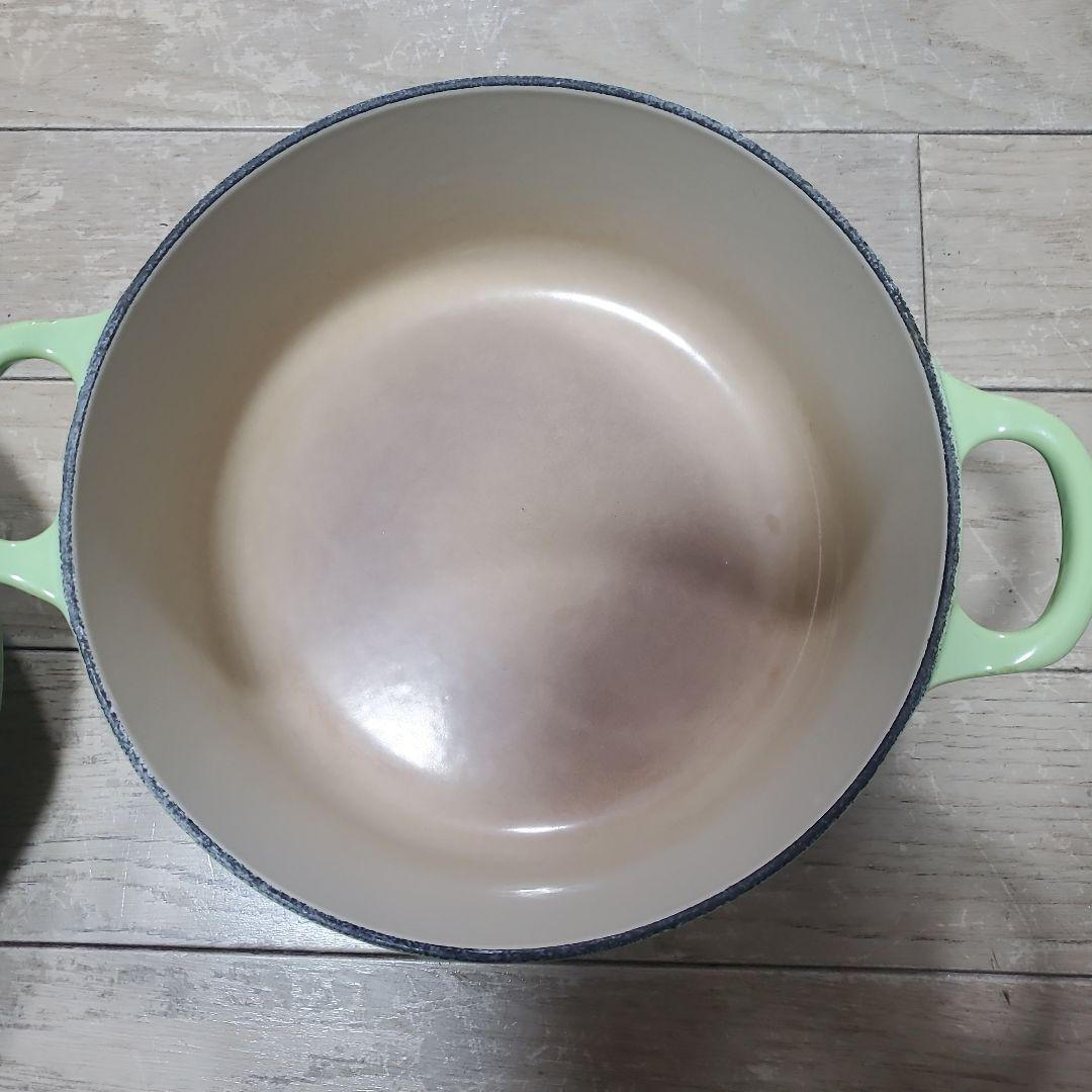 ル・クルーゼ　 LE CREUSET　両手鍋　ライムグリーン色 24cm