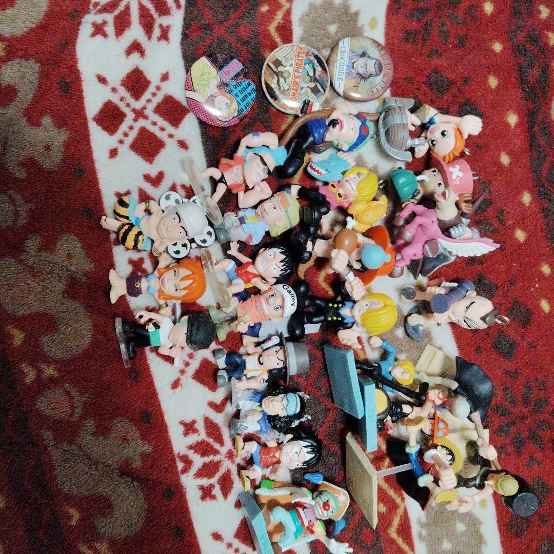まとめ売り ワンピース フィギュアセット バッジ付き