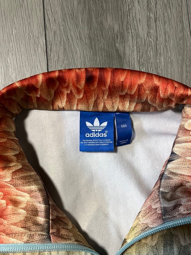 美品　adidas アディダス　トラックジャケット　総柄　ファームカンパニー