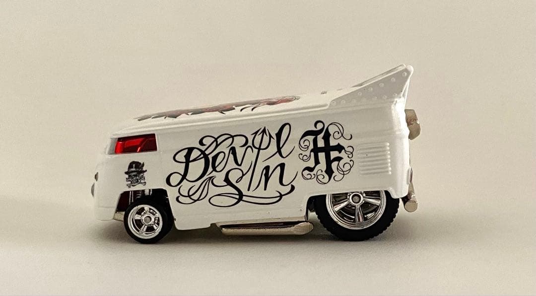 ホットウィール　VW ドラッグバス　KAZYKUSTOM