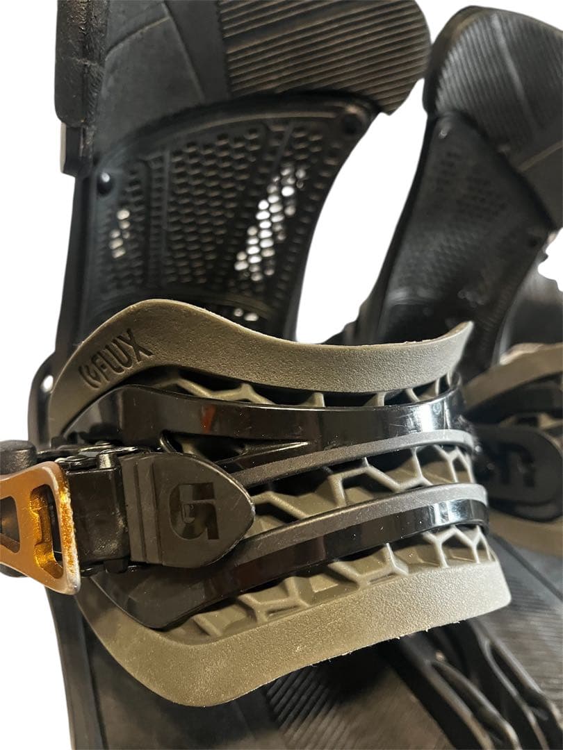 BURTON malavita Re : Flex ビンディング