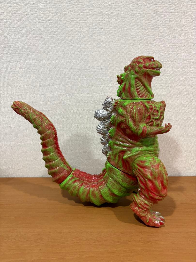 サンガッツ本舗 シンゴジラ ソフビ 黄緑 サルジルシoneup 怪獣
