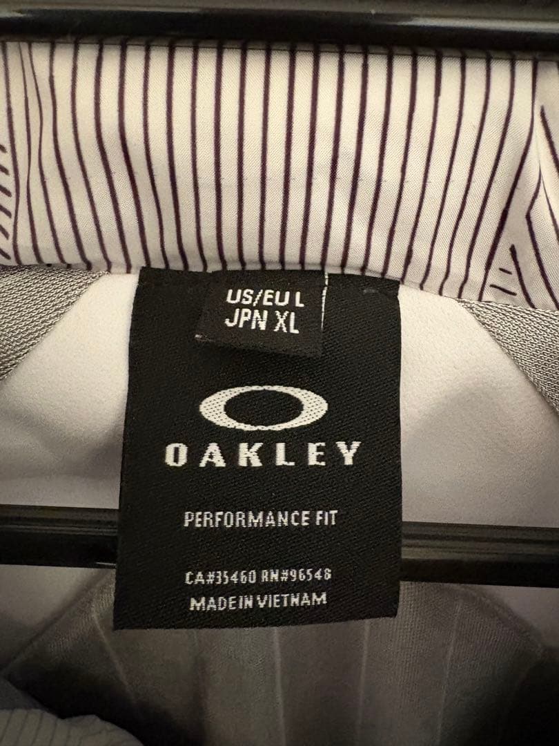 Oakley ホワイト キルティング　ダウン　ジャケット
