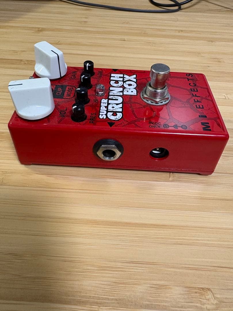 ギター MI EFFECTS SUPER CRUNCH BOX v2