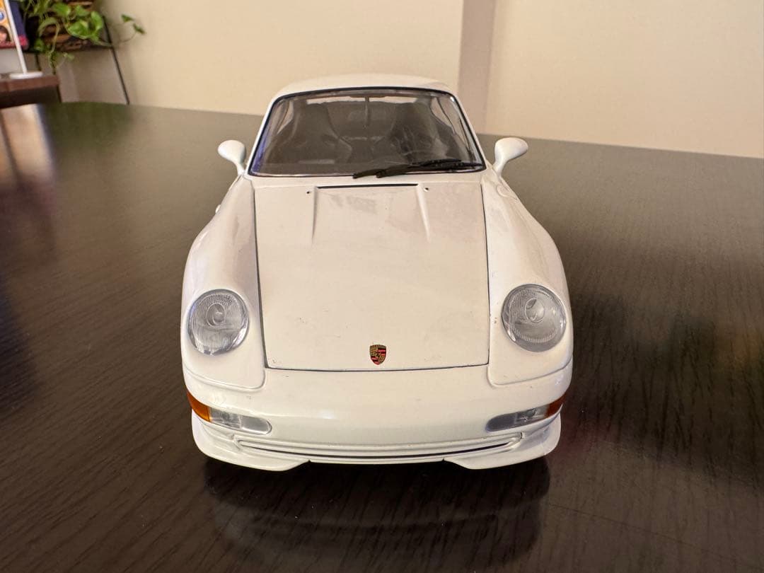 ポルシェ911 カレラRS 1/18サイズ