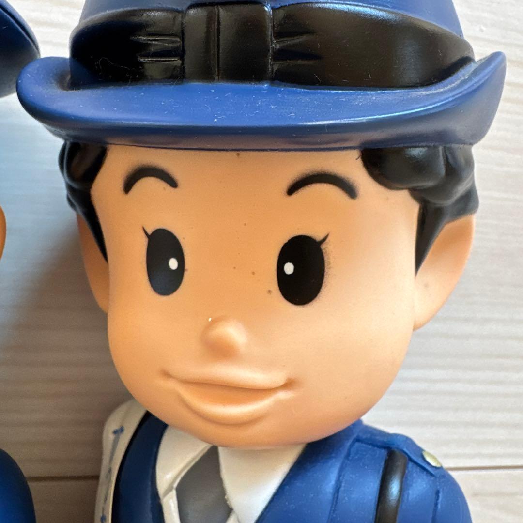 ビッグサイズ　フィギュア　警察官ペア