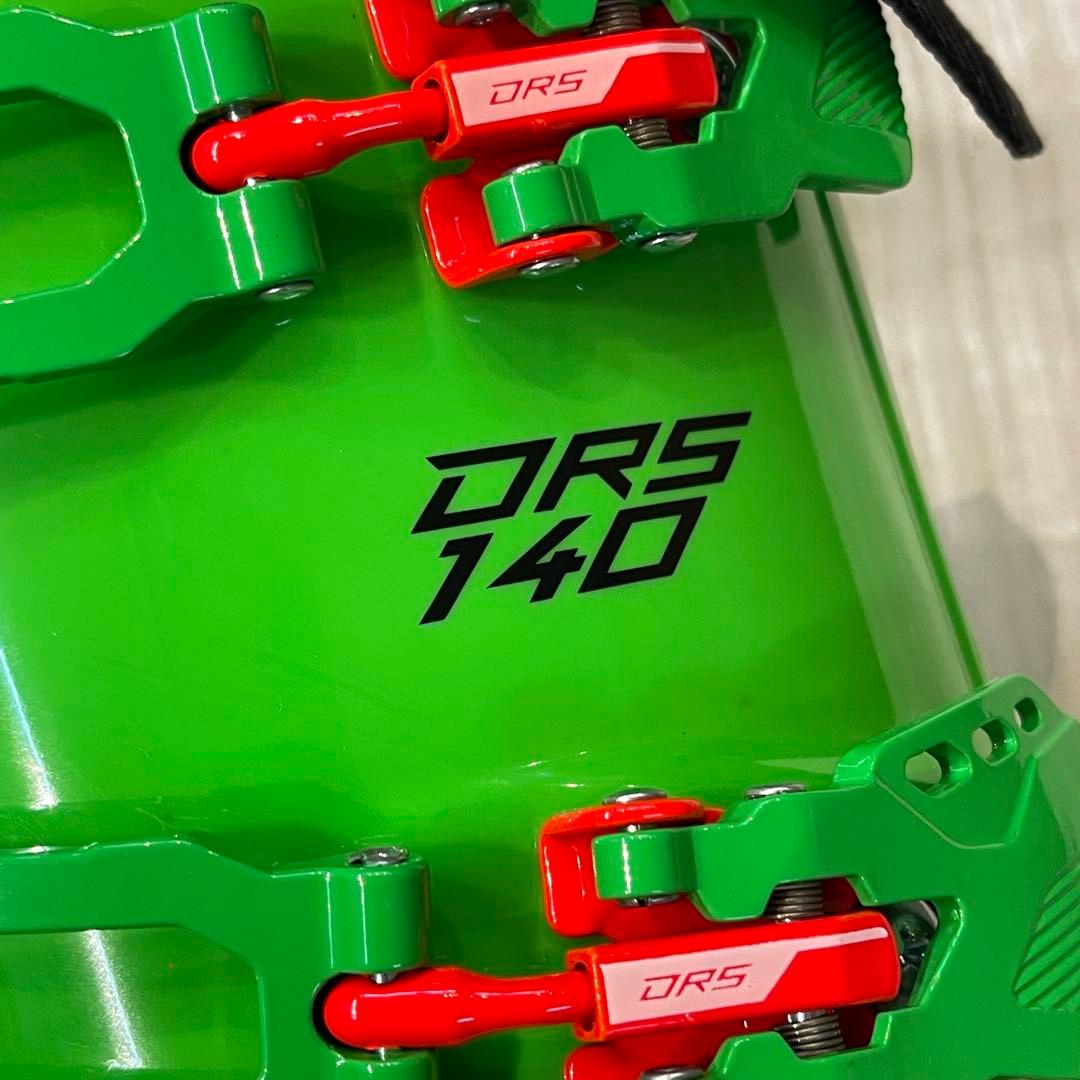 ダルベロDRS140 25〜25.5㎝新品