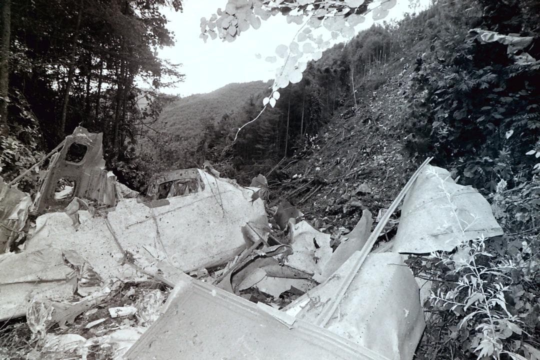新品　送料込　4/524 日航123便御巣鷹山墜落事故写真集　小平尚典