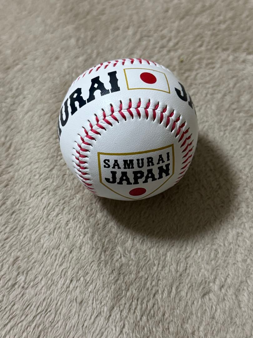 横浜DeNAベイスターズ　侍ジャパンWBC 牧秀悟選手直筆サインボール記念球