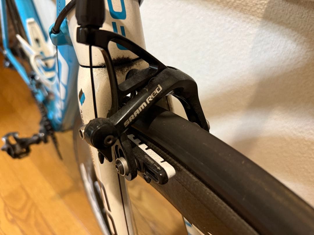 自転車本体 Focus izalco max ag2r