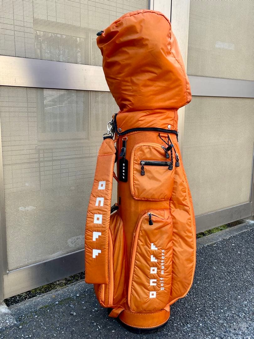 ゴルフバッグ　ONOFF 軽量