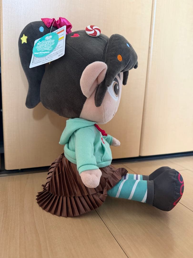 ディズニー　パルパルーザ　ヴァネロペ　ぬいぐるみ