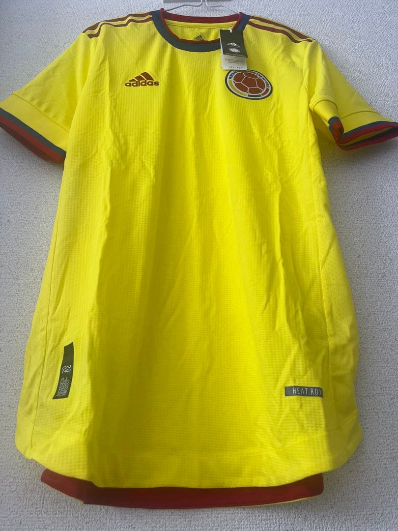 新品・未使用adidasコロンビア代表オーセンティックホームユニフォームOサイズ