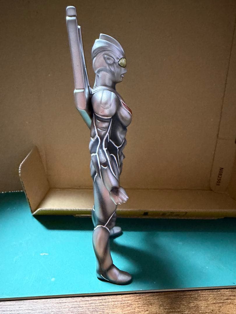 ウルトラヒーローシリーズ ウルトラマンノア ソフビ リペイント