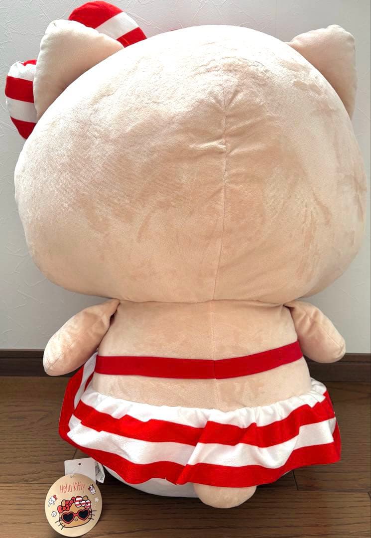 【日焼けハローキティ 特大ぬいぐるみとクッション】2点セット