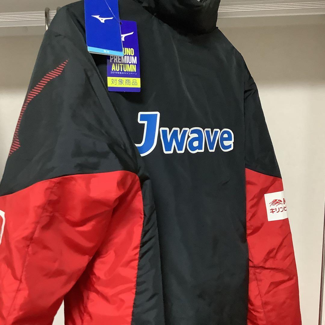 福岡大学サッカー部　Mizuno Jwave フード付きピステ 黒/赤