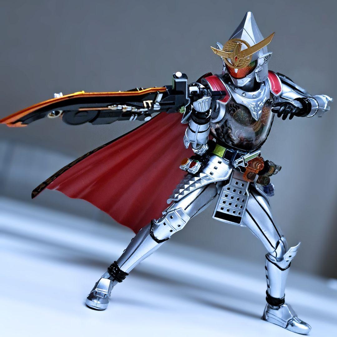 開封品 S.H.Figuarts フィギュアーツ 仮面ライダー鎧武 極アームズ