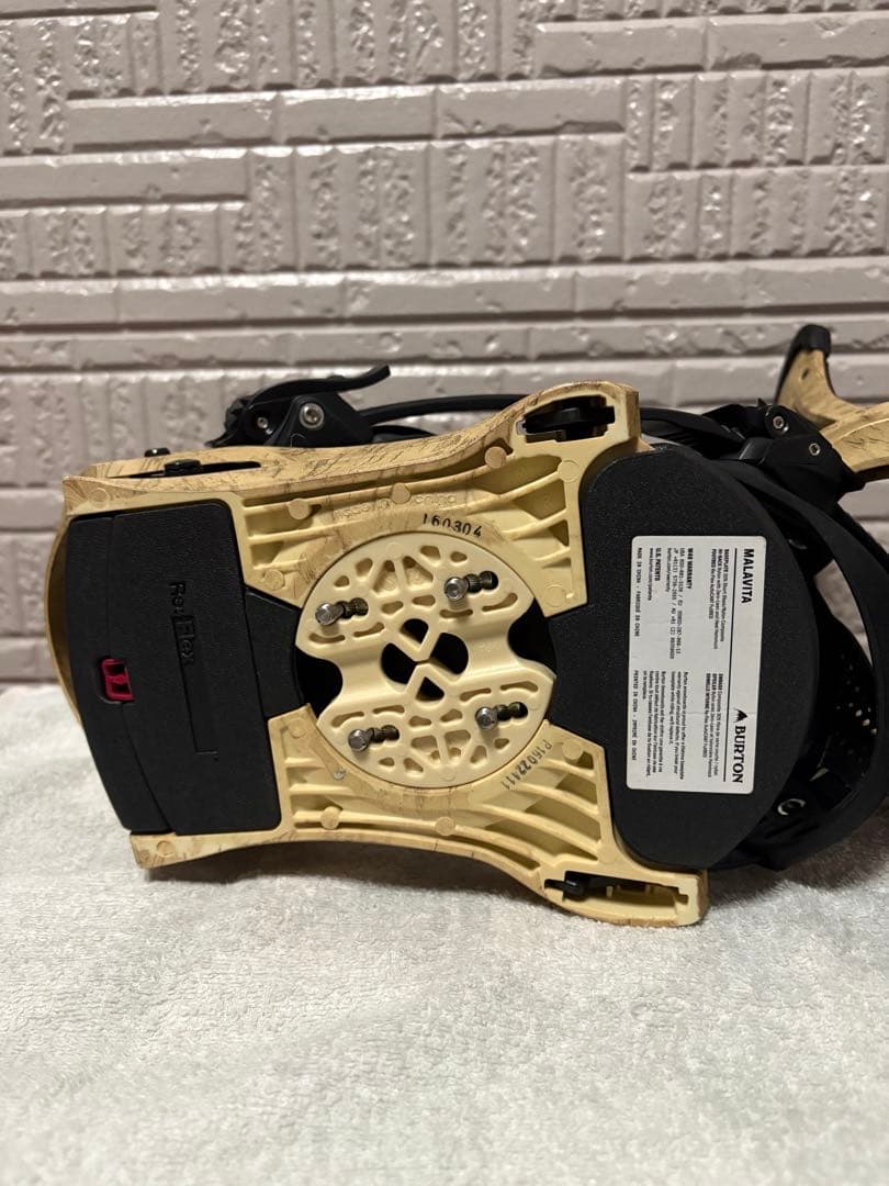 美品　burton malavita Ｍ　マラビータ送料込み
