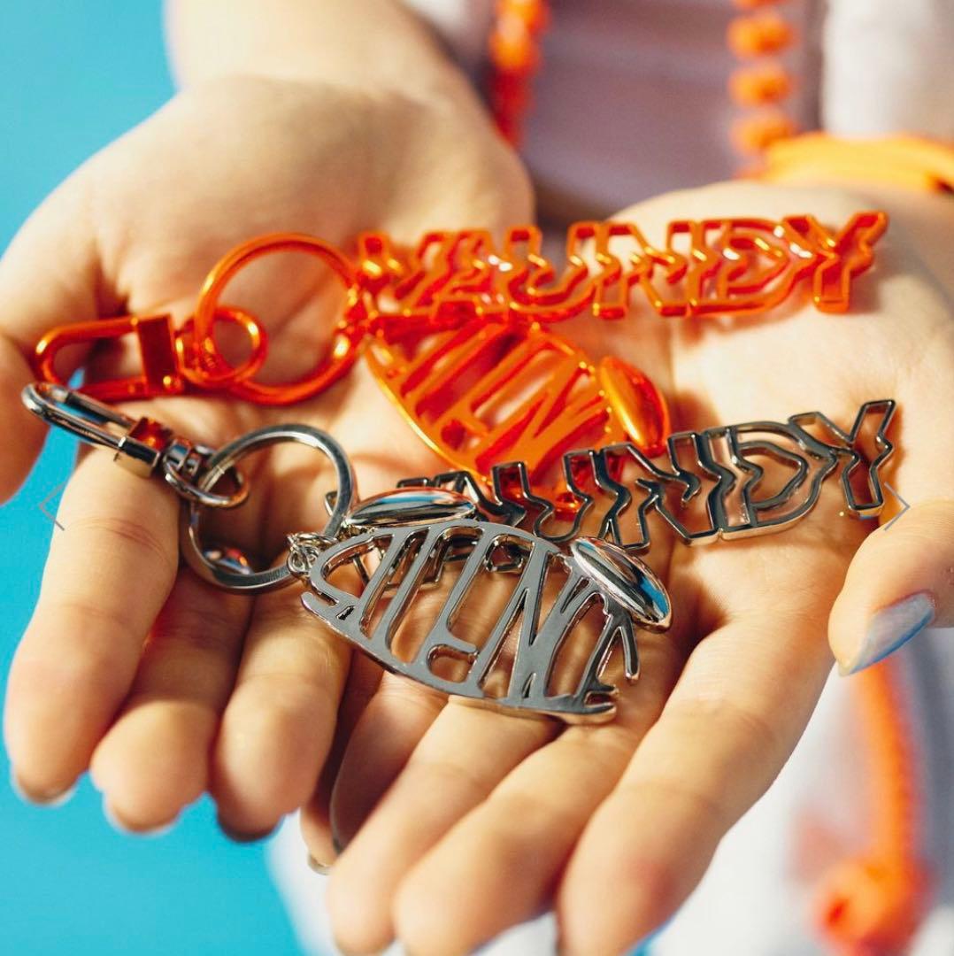 ミュージシャン l Logo Keychain \"SILENCE\" [Silver]