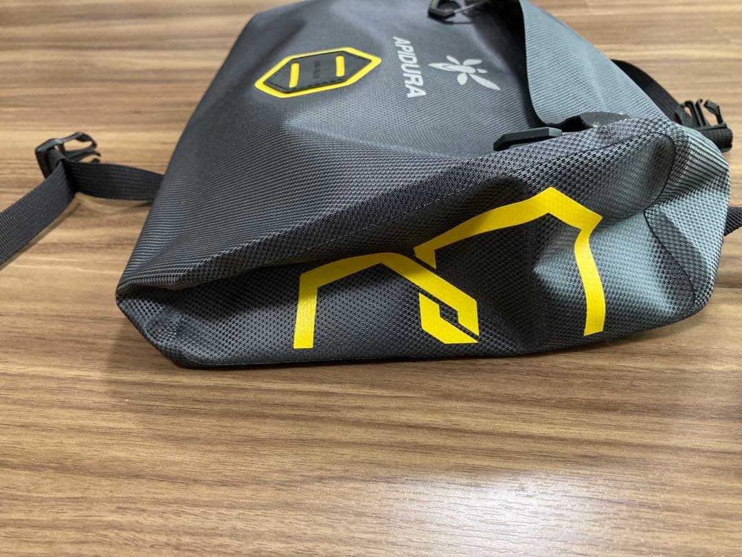 ク*プ様 APIDURA 防水ハンドルバーバッグ　セット