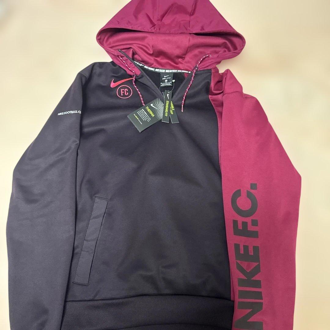 Nike FC Therma フーディ Mサイズ ダークパープル　パーカー