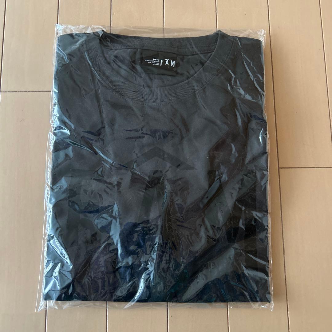 timelesz Tシャツ チャコールグレー
