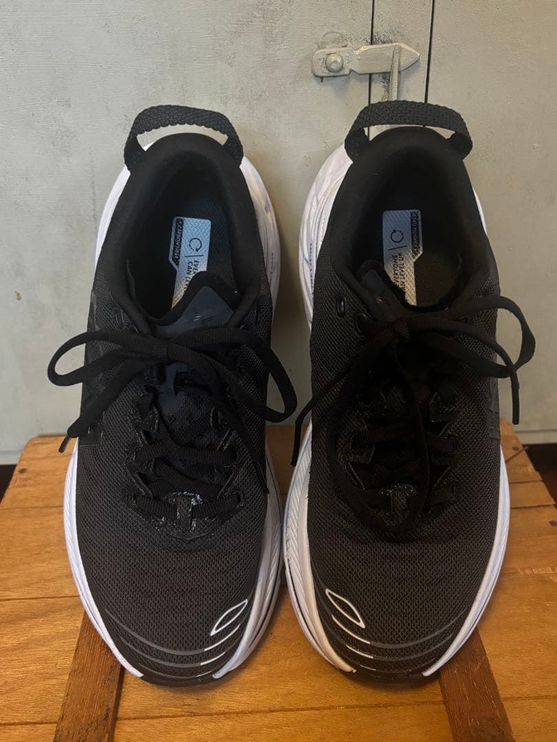 HOKA ランニングシューズ BONDI X 23cm