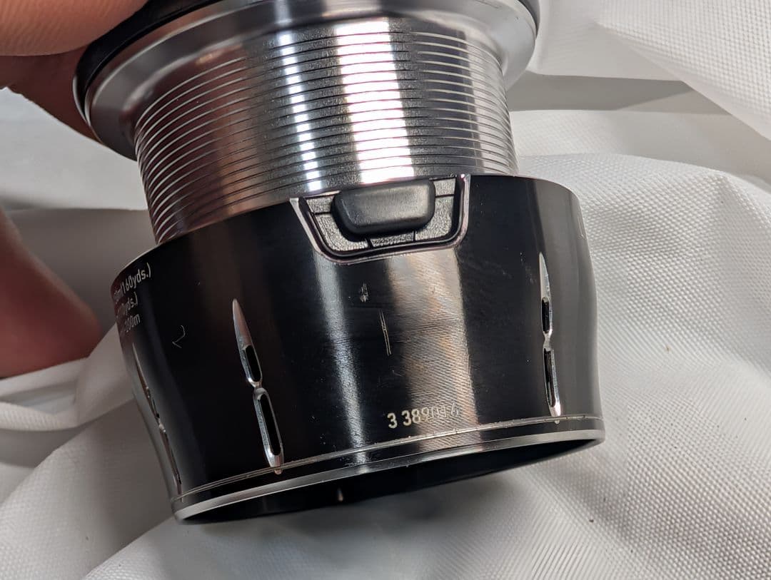 ダイワ　管979GP 24ルビアス PC LT2500-H スプール