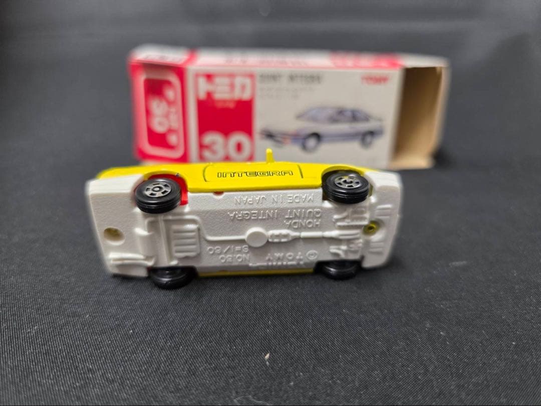 トミカ赤箱30ホンダクイントインテグラ(日本製)小田急レア