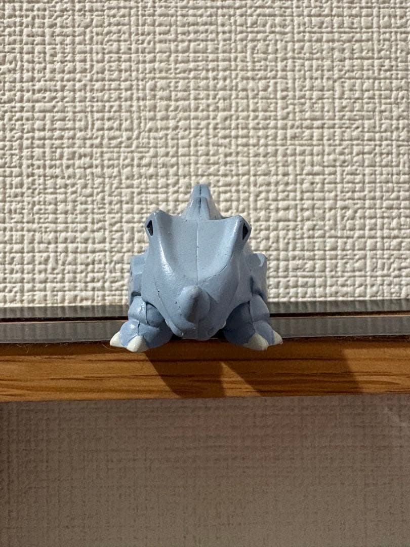 【貴重品】ポケモン　モンコレ　サイホーン【初期】