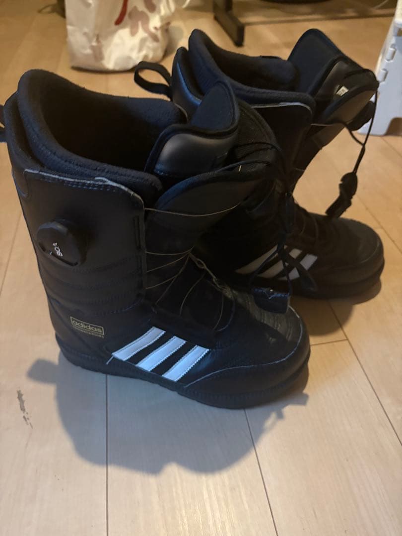 adidas スノーボードブーツ 黒
