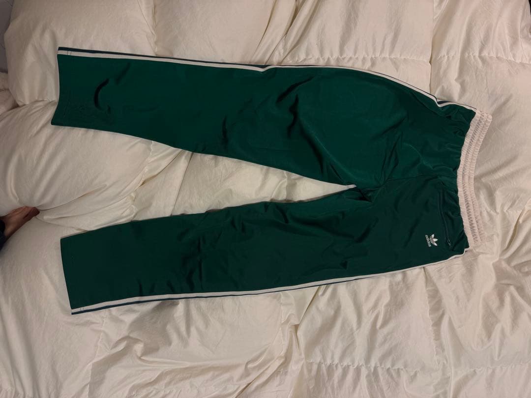 ✨️美品✨️ adidas originals ジャージパンツ　グリーン