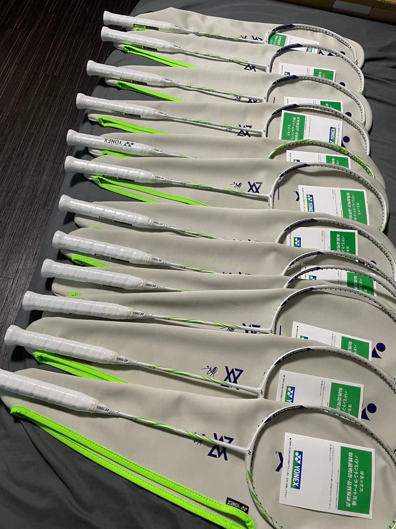 YONEX バドミントンラケット astrox 100zzVA 14本セット