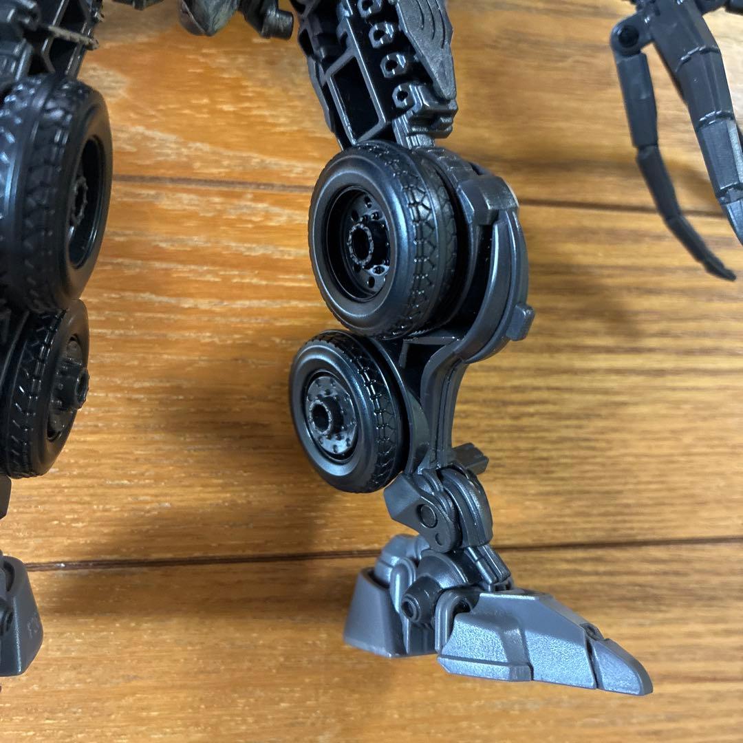 トランスフォーマー SS-109 スカージ スタジオシリーズ