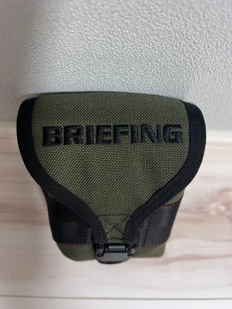BRIEFING オリーブグリーン ポーチ