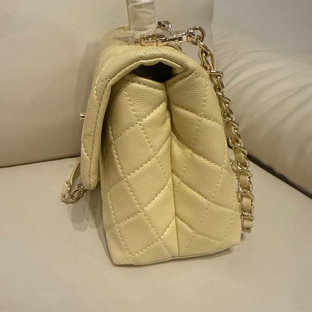 CHANEL ココハンドル24センチ　イエロー　ノベルティ