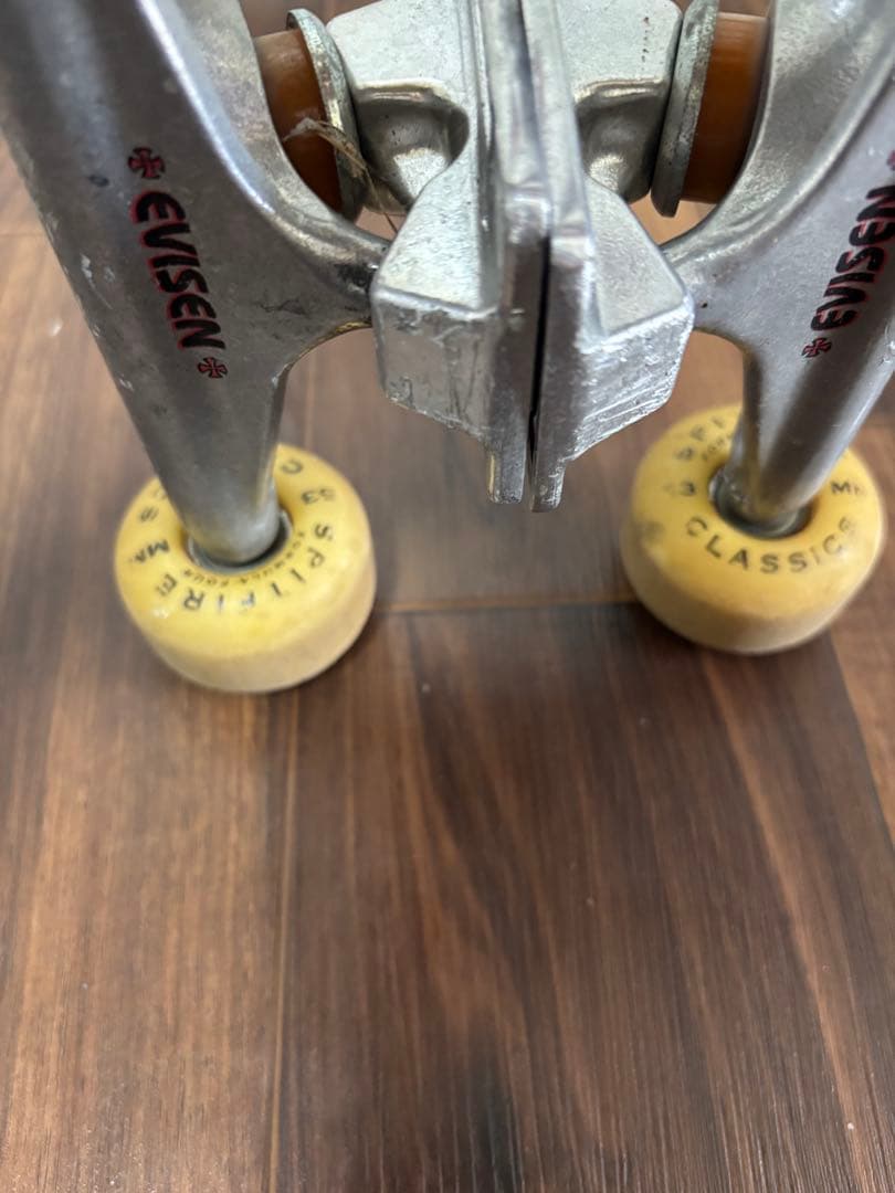 Evisen スケートボード トラックセット　ネジなし