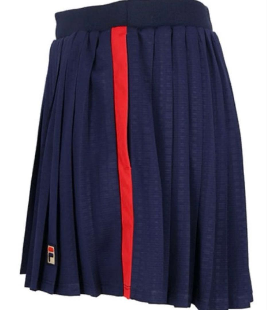 No.590 FILA エンボスプリーツのエレガントスコート☆NAVY☆