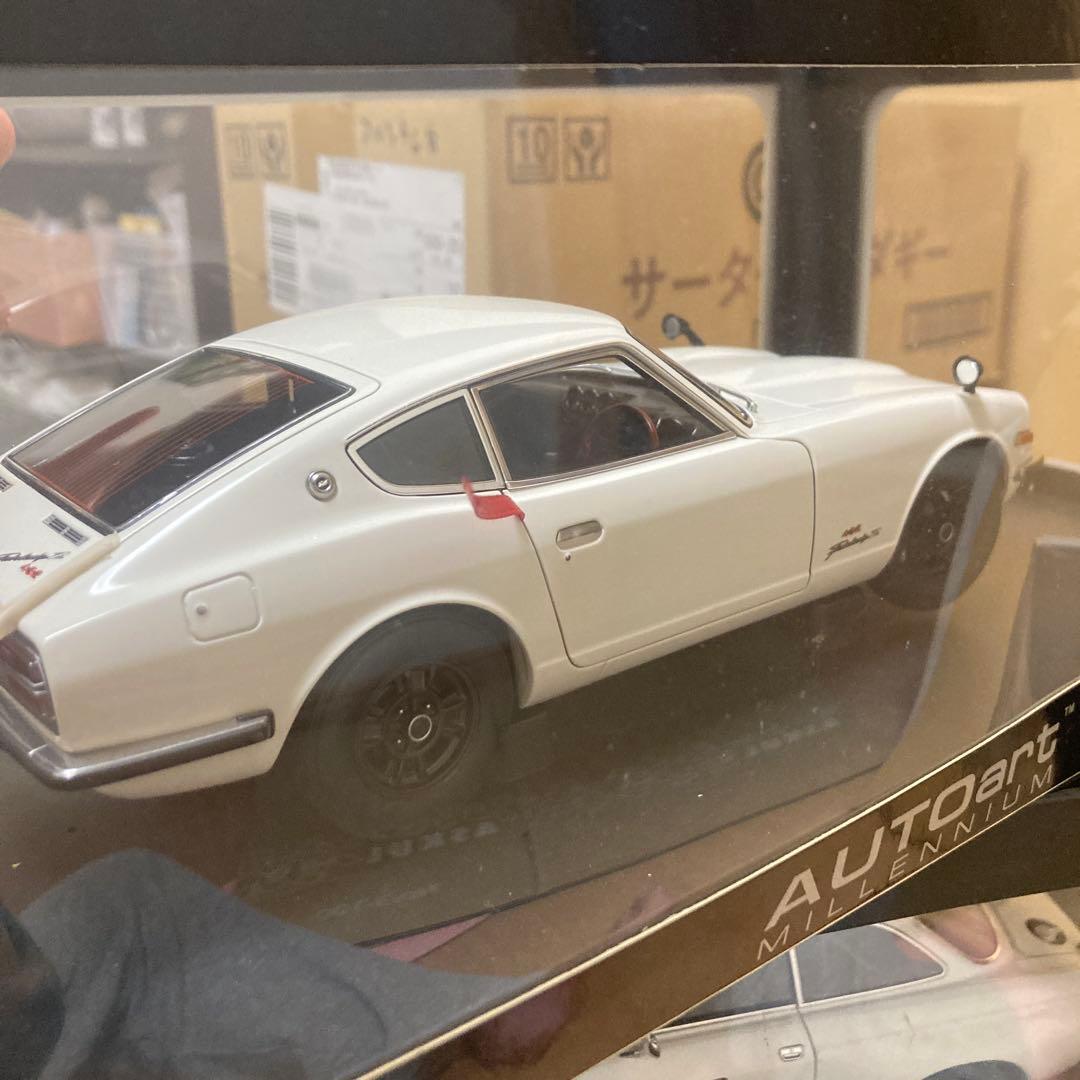 AUTOart Fairlady Z 432 PS30ホワイト 1/18