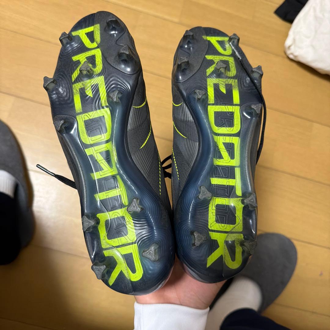 adidas Predator サッカーシューズ 黒/黄緑